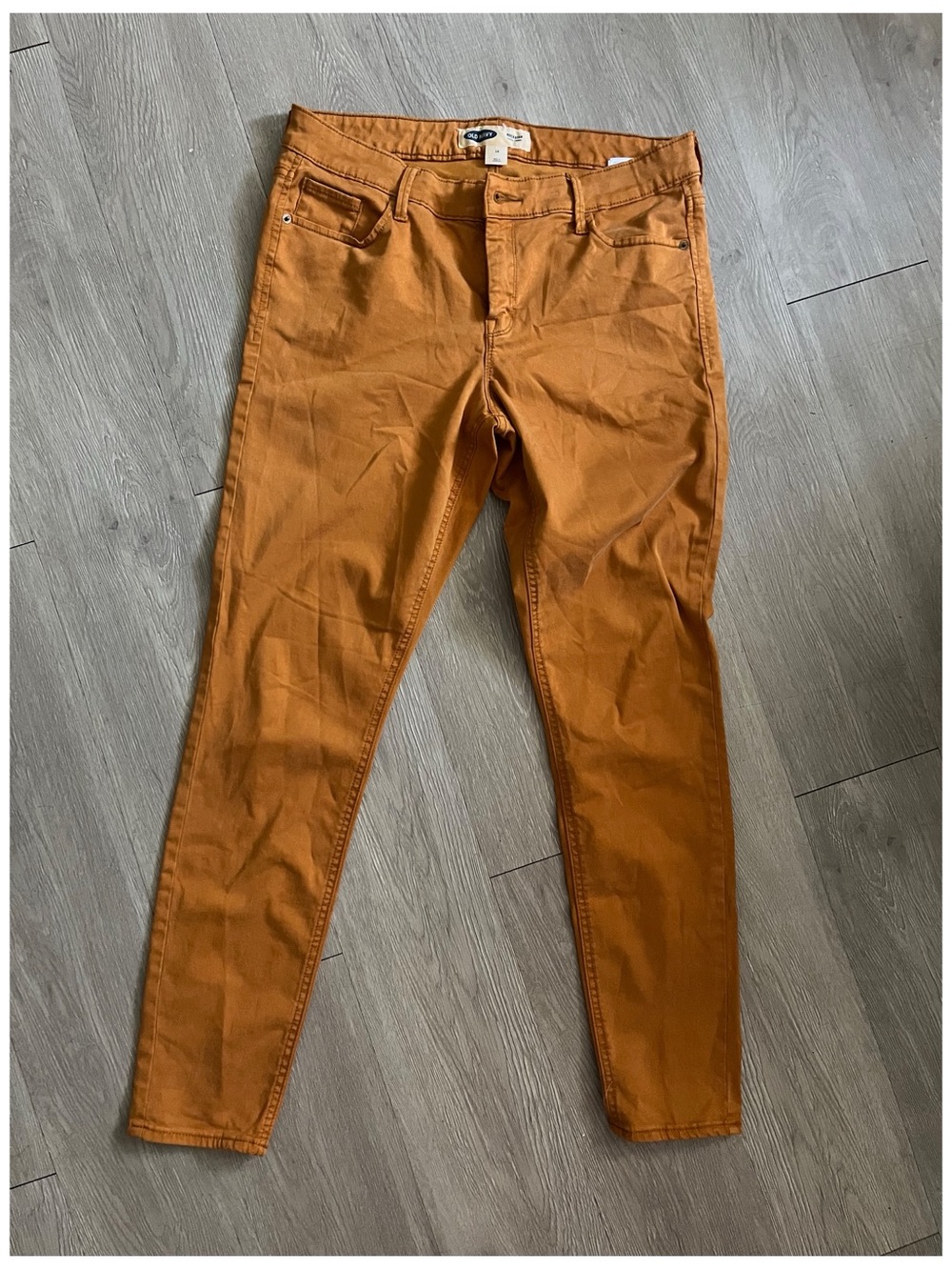 Old Navy Rockstar Super Skinny Jeans in size 10